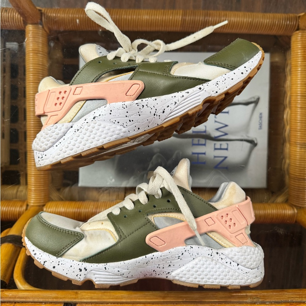 Nike Kids Sneakers - Olive, Peach, and White